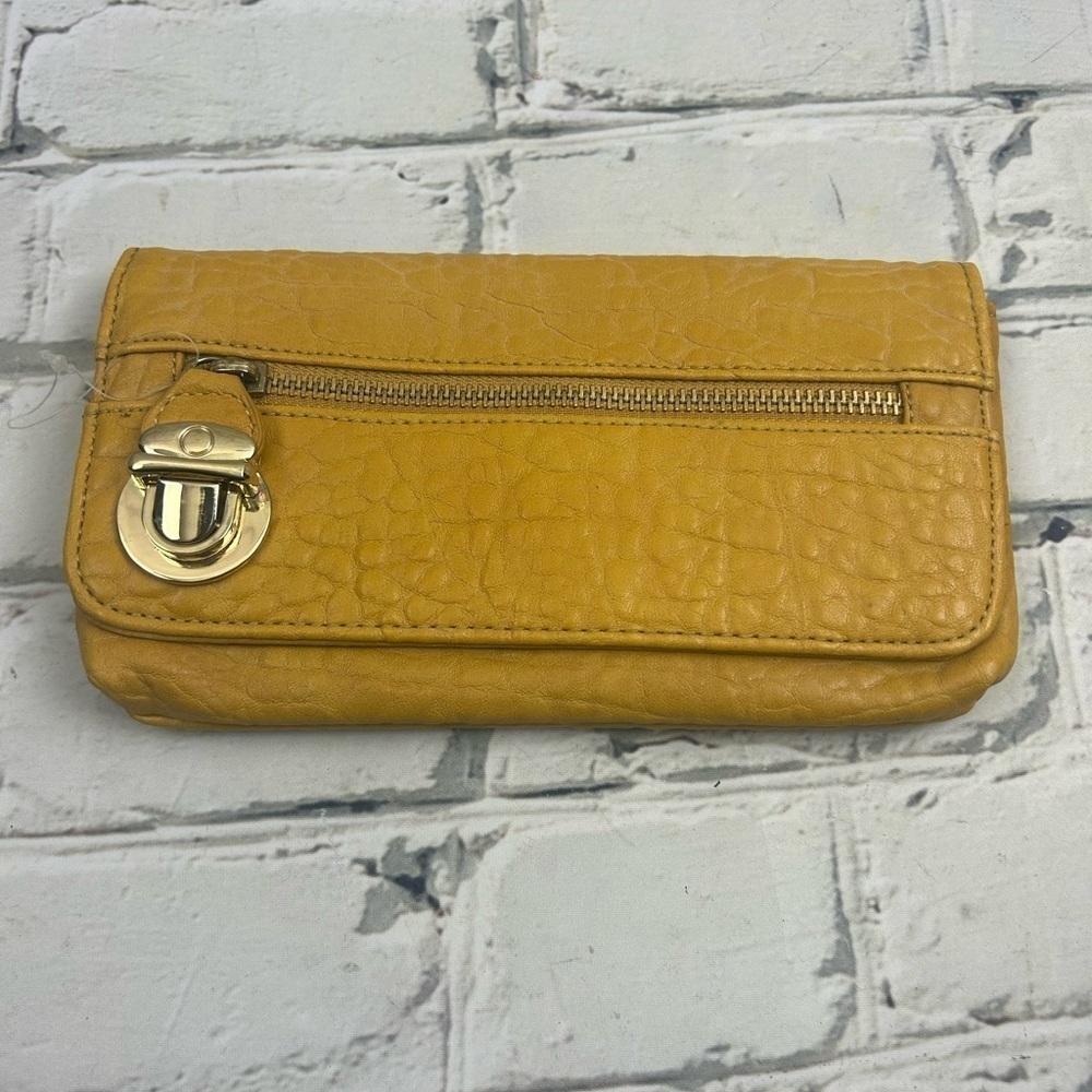 NWOT Steve Madden pebbled vegan leather wallet